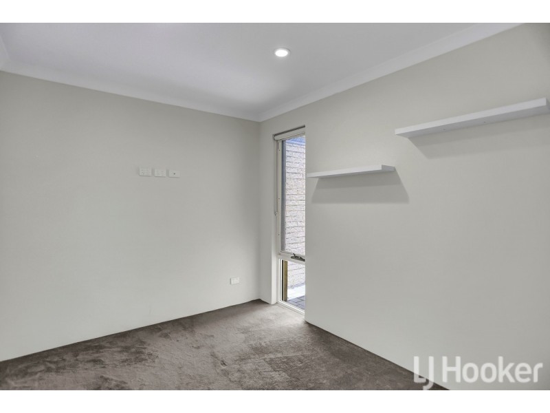 35 Adelong Avenue, Golden Bay WA 6174