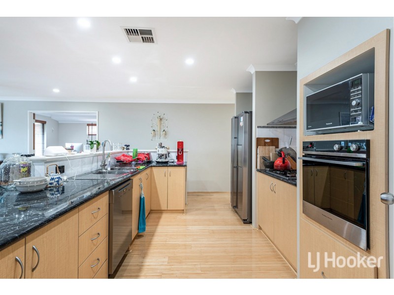 36 Tranquility Way, Halls Head WA 6210