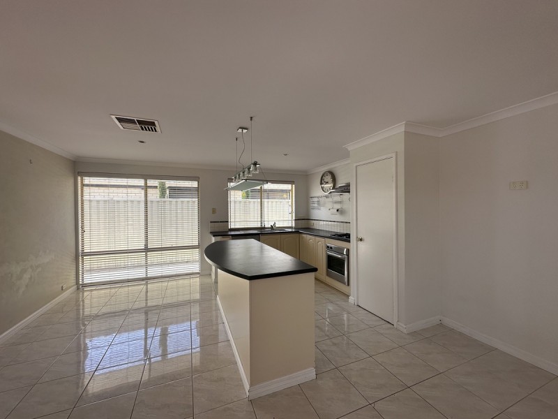 30 Montoro Drive, Port Kennedy WA 6172