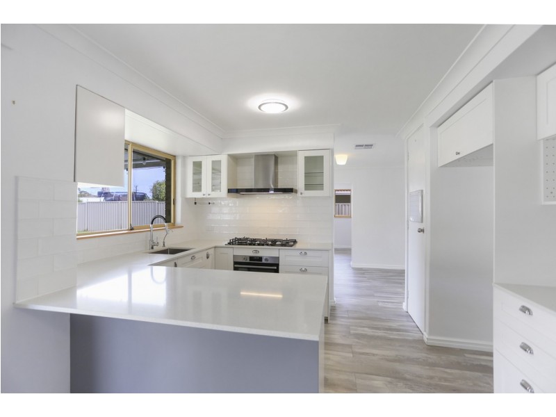 6 Stainer Avenue, Rockingham WA 6168