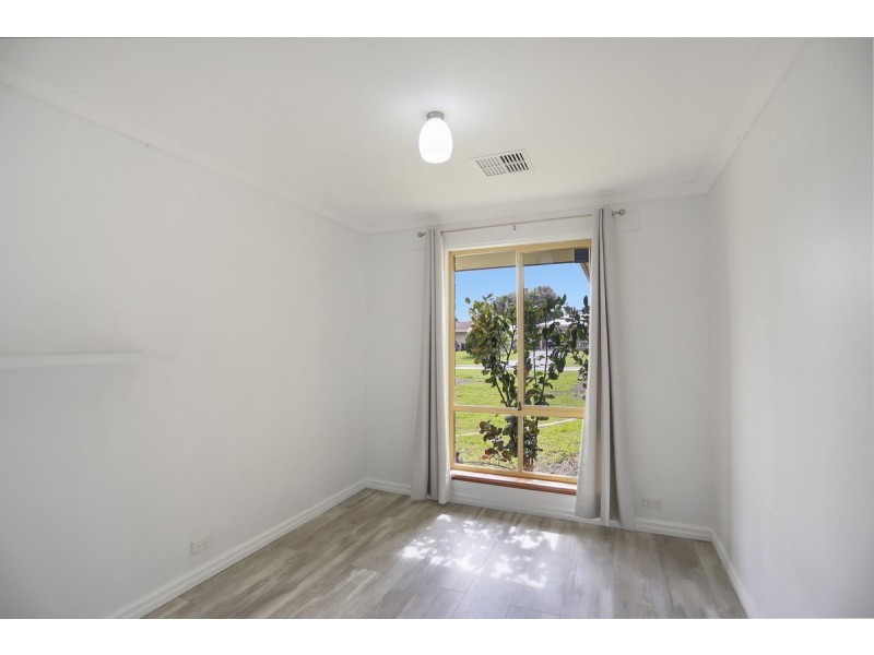 6 Stainer Avenue, Rockingham WA 6168