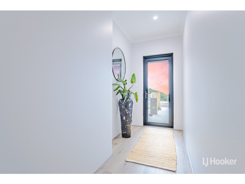34 Acerosa Boulevard, Halls Head WA 6210
