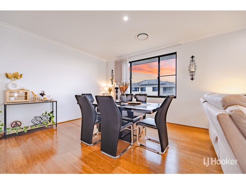 34 Acerosa Boulevard, Halls Head WA 6210