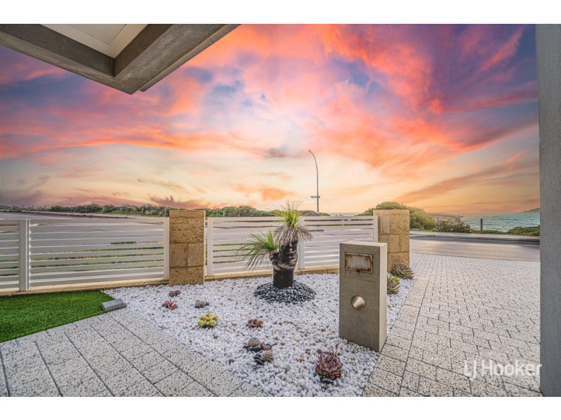 34 Acerosa Boulevard, Halls Head WA 6210
