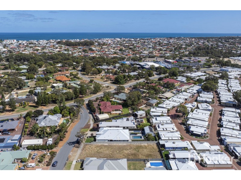 70 Silverton Crescent, Erskine WA 6210