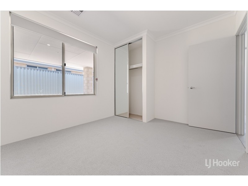 19 Westport Street, Madora Bay WA 6210