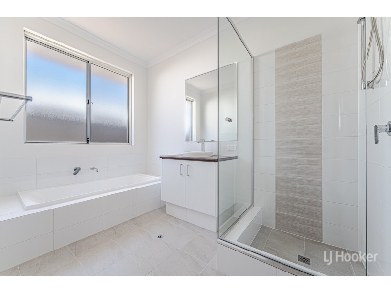 19 Westport Street, Madora Bay WA 6210