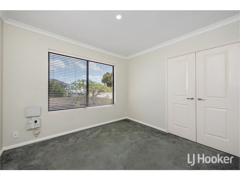 74A Leslie Street, Dudley Park WA 6210