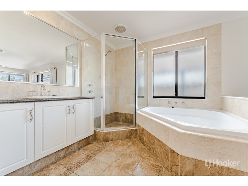73 Bellavista Parade, Meadow Springs WA 6210