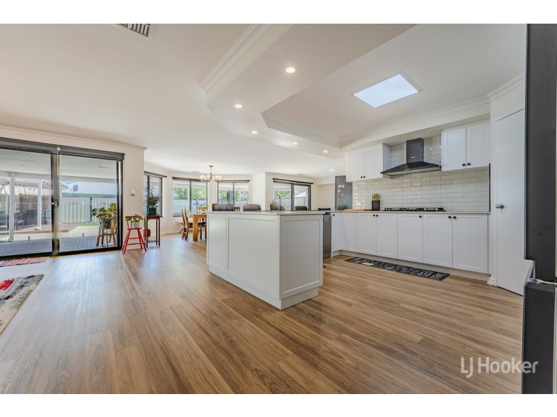 73 Bellavista Parade, Meadow Springs WA 6210