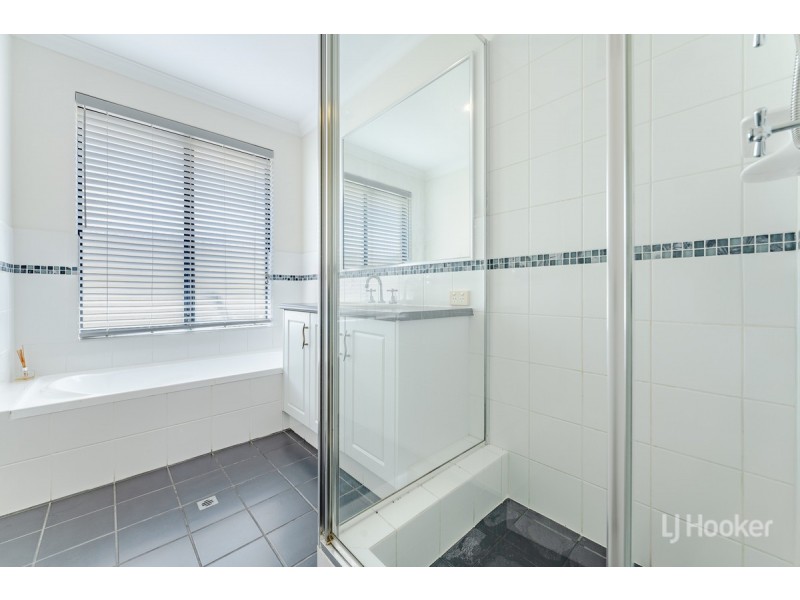 73 Bellavista Parade, Meadow Springs WA 6210