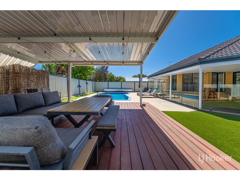 73 Bellavista Parade, Meadow Springs WA 6210