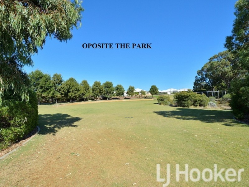 6 Santalum Circus, Halls Head WA 6210