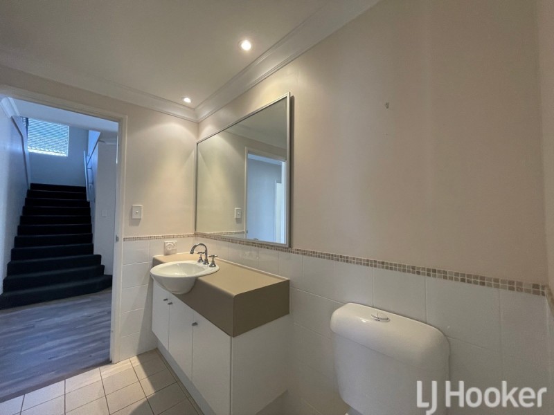 36 Leisure Way, Halls Head WA 6210