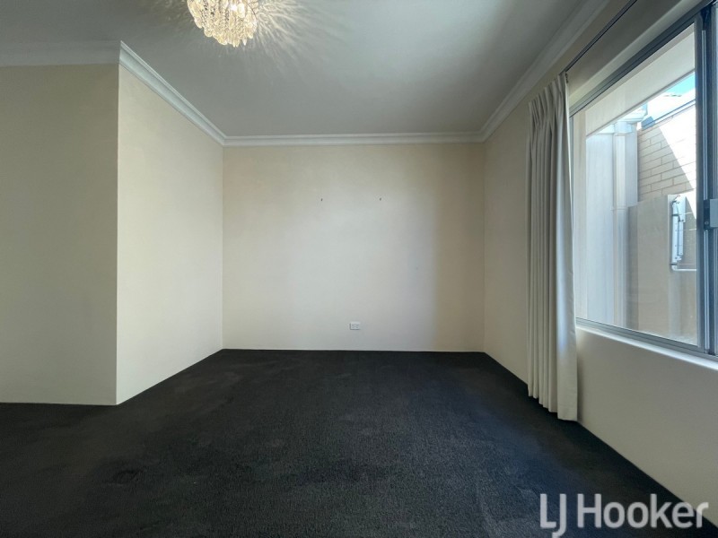 36 Leisure Way, Halls Head WA 6210