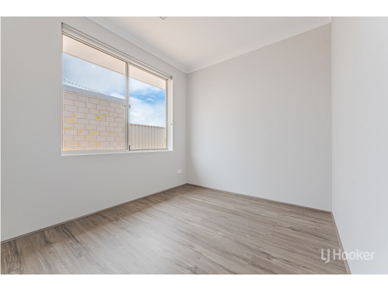 35 Golden Bay Drive, Golden Bay WA 6174