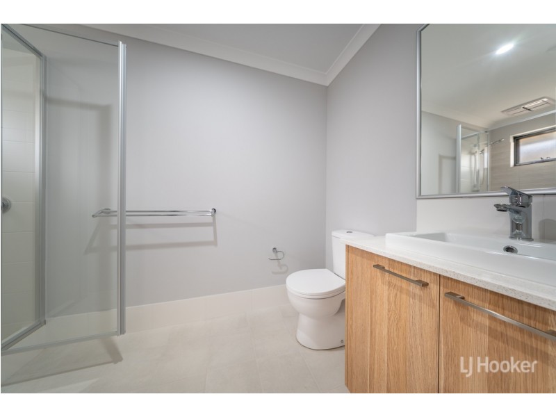 12 Arno Way, Golden Bay WA 6174