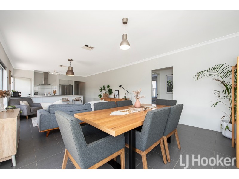 15 Jinatong Loop, Dawesville WA 6211