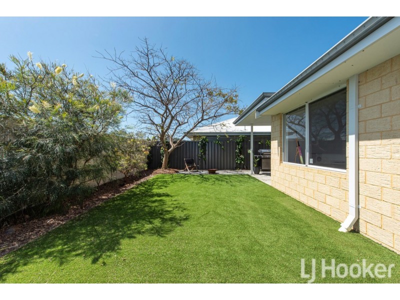 15 Jinatong Loop, Dawesville WA 6211