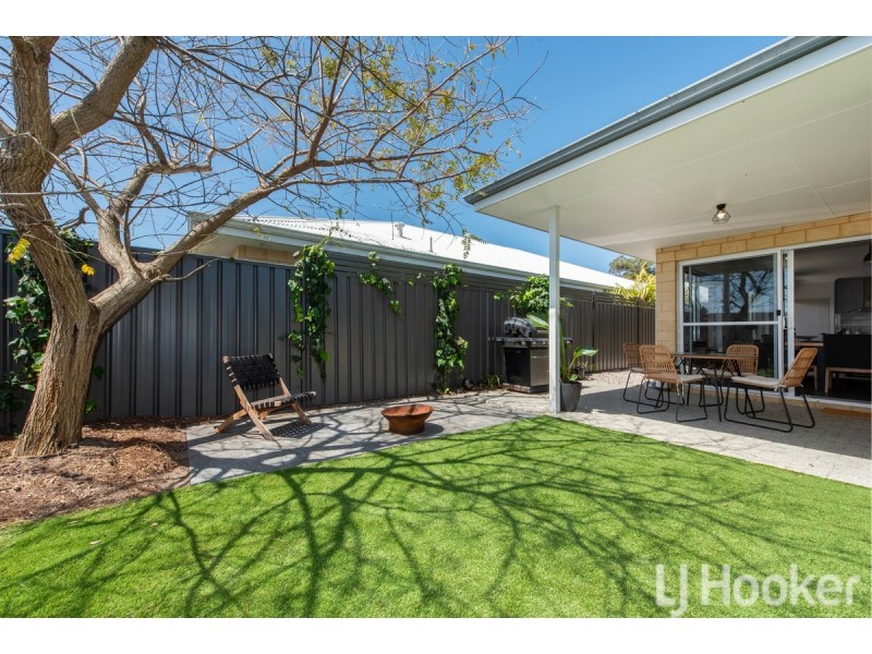 15 Jinatong Loop, Dawesville WA 6211