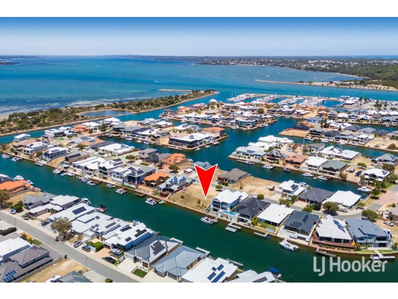 11 Sandpiper Island Retreat, Wannanup WA 6210