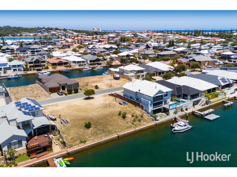 11 Sandpiper Island Retreat, Wannanup WA 6210