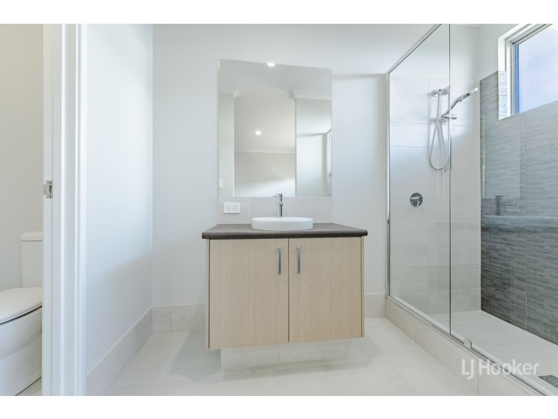 7 Caledon Street, Golden Bay WA 6174