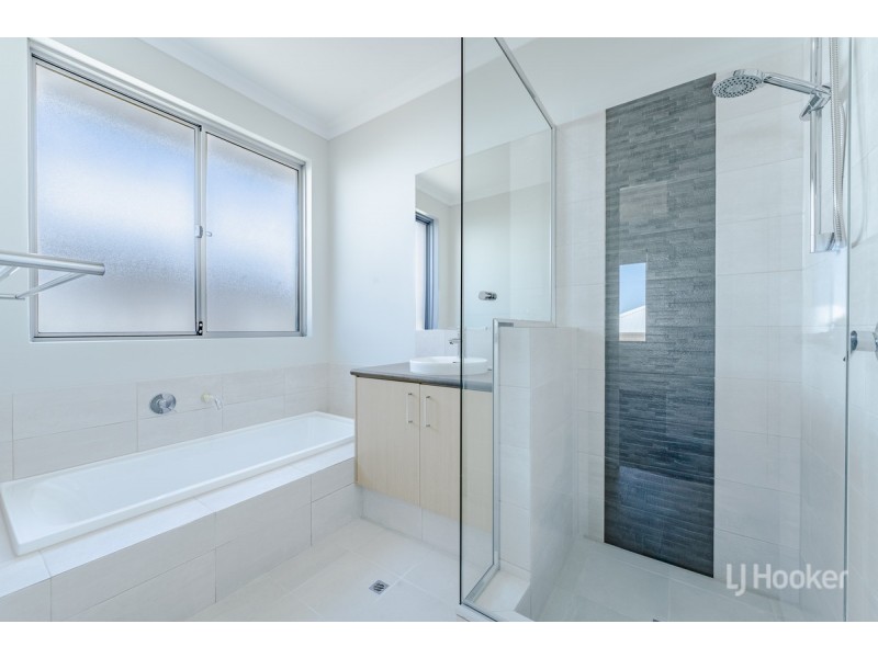 7 Caledon Street, Golden Bay WA 6174