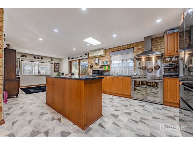 13 Kedron Place, Greenfields WA 6210