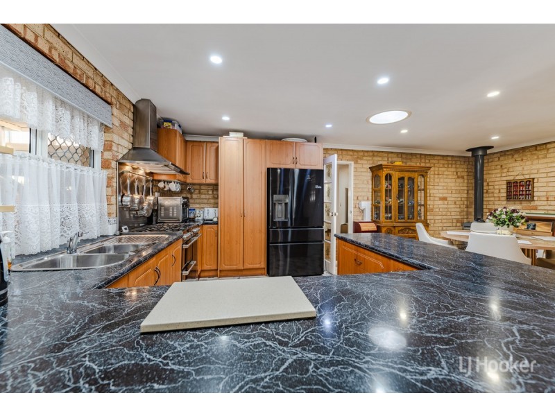 13 Kedron Place, Greenfields WA 6210