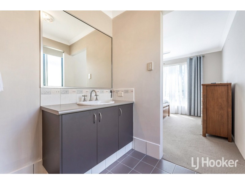 5 Masthead Way, Wannanup WA 6210