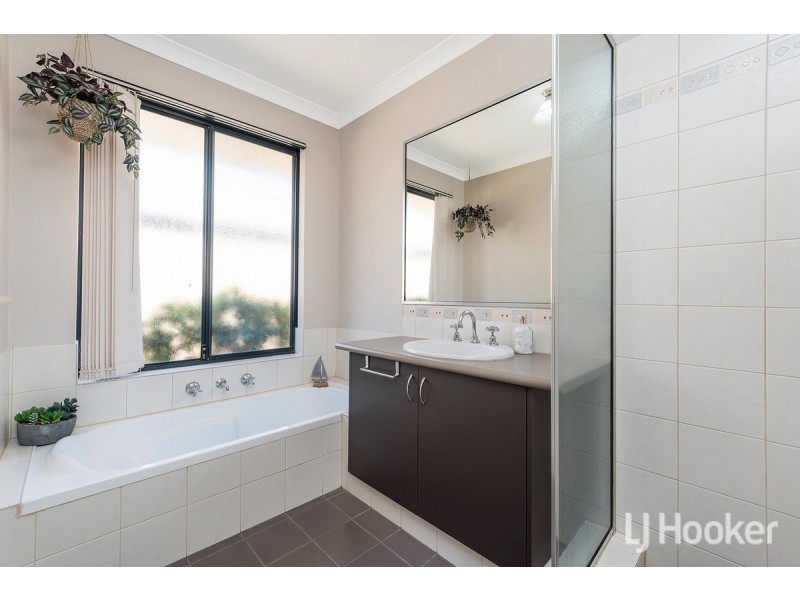 5 Masthead Way, Wannanup WA 6210