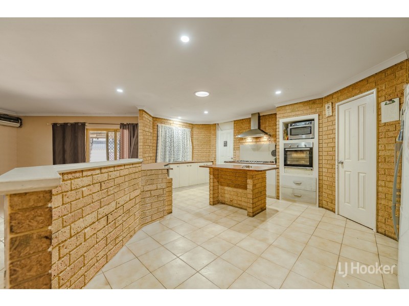 16 La Grange, Meadow Springs WA 6210