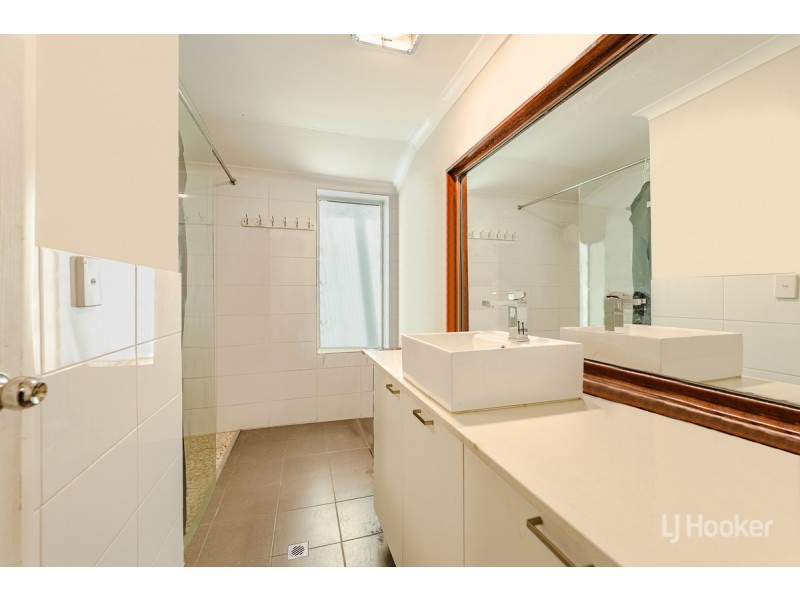 16 La Grange, Meadow Springs WA 6210