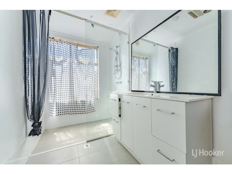 16 La Grange, Meadow Springs WA 6210