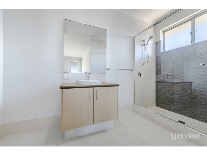 10 Westport Street, Madora Bay WA 6210