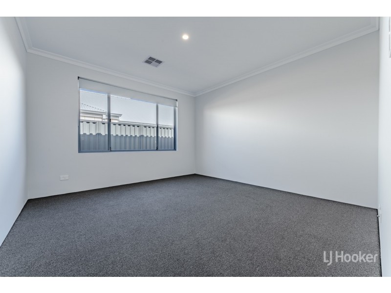 10 Westport Street, Madora Bay WA 6210