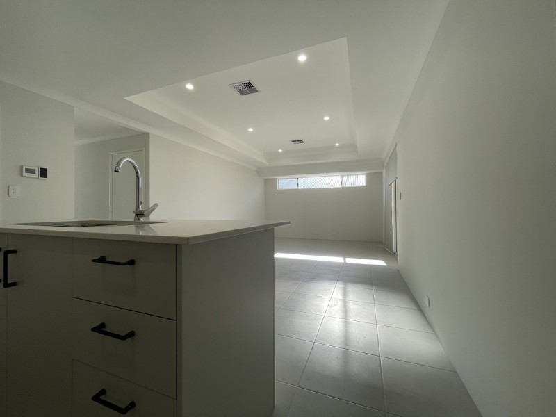 16 Segundo Street, Madora Bay WA 6210