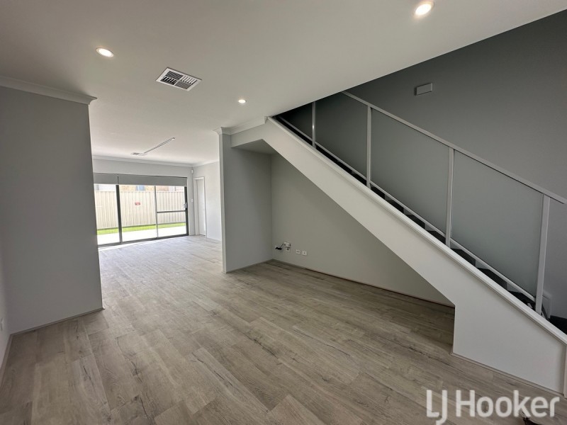 6 Boat Way, Golden Bay WA 6174