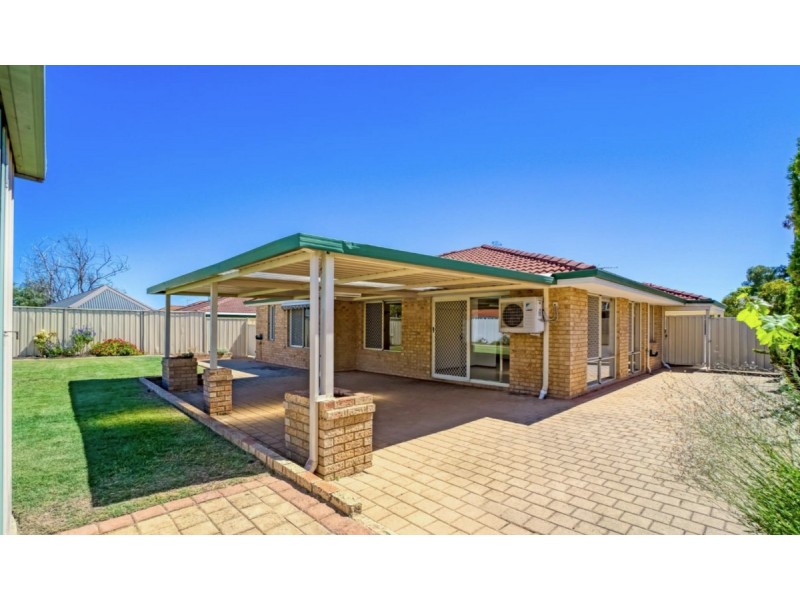 25 Holcombe Road, Warnbro WA 6169