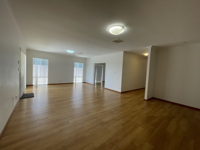 4 Holloway Turn, Ravenswood WA 6208