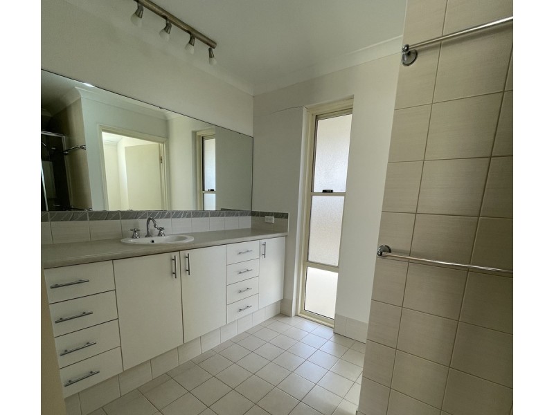 4 Holloway Turn, Ravenswood WA 6208