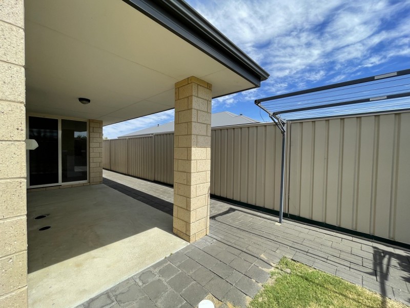 4 Holloway Turn, Ravenswood WA 6208