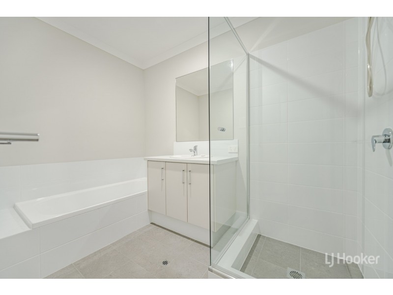 16 Burnished Drive, Baldivis WA 6171