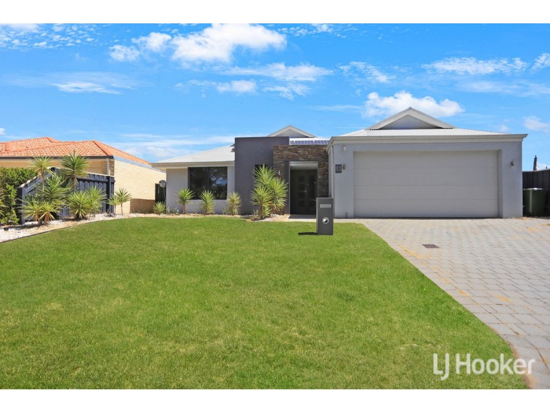 20 Poinsettia Green, Halls Head WA 6210