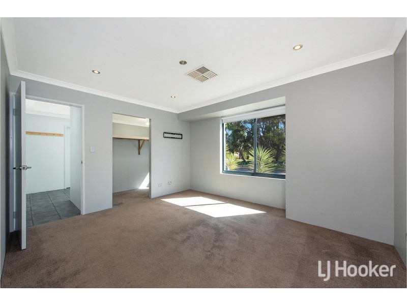 20 Poinsettia Green, Halls Head WA 6210