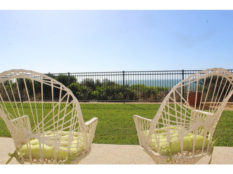 76 Torwood Edge, Halls Head WA 6210