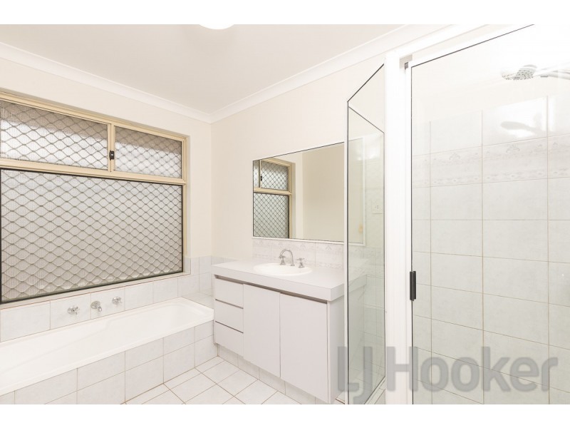 6 Chennile Vista, Halls Head WA 6210