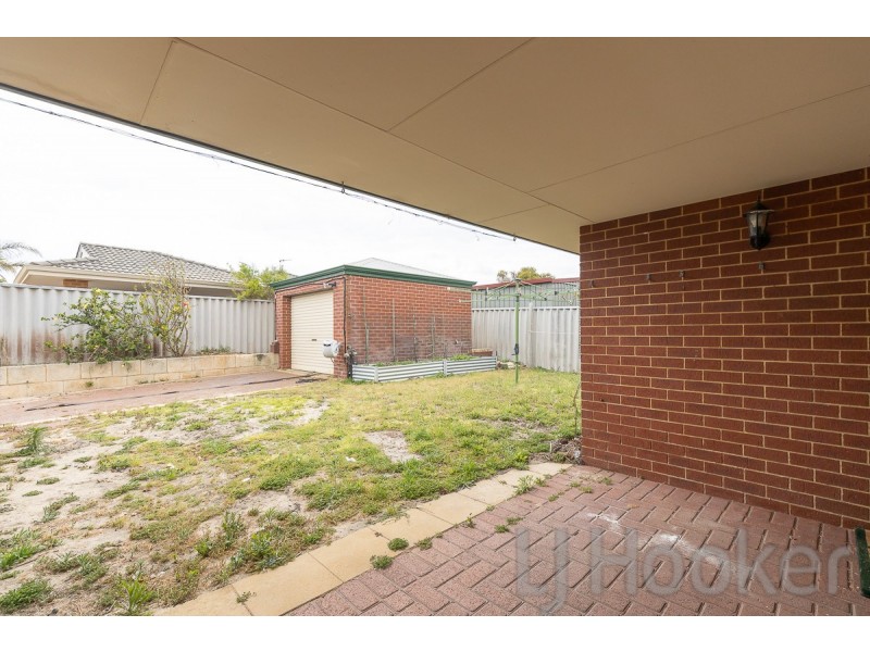 6 Chennile Vista, Halls Head WA 6210