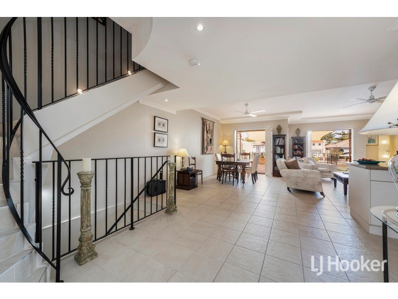 25/18 Port Quays, Wannanup WA 6210